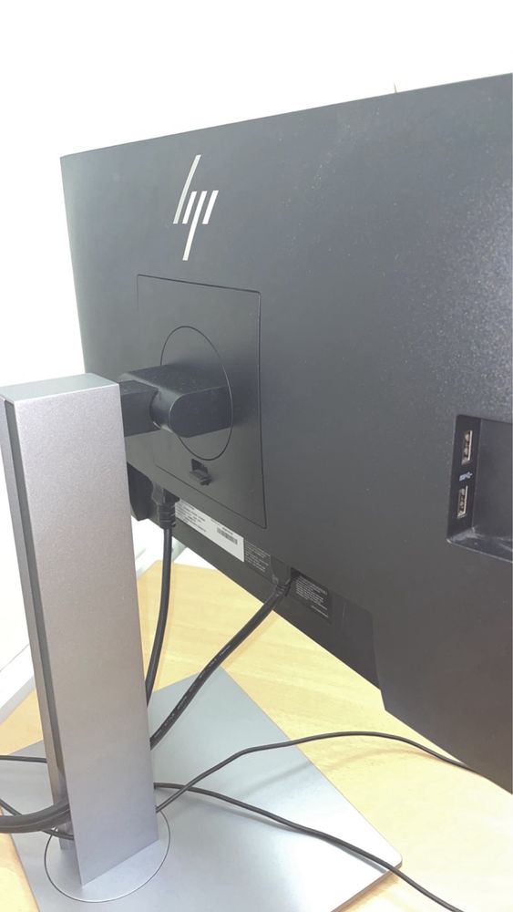 Монитор hp e233 24(доставку не пропонувати)