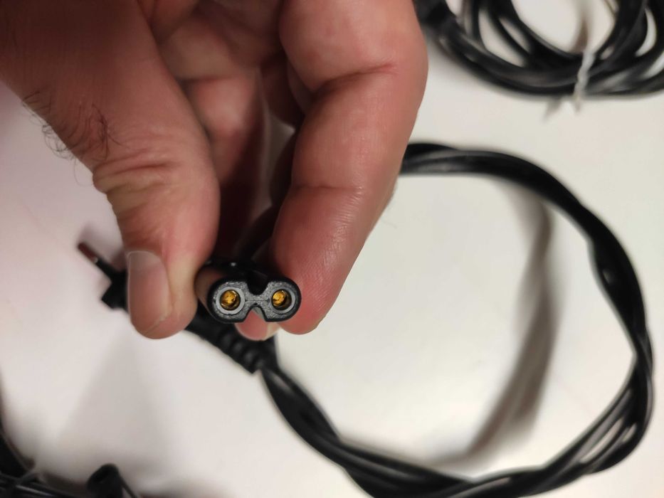 Cabo de alimentação C7 (Vários)