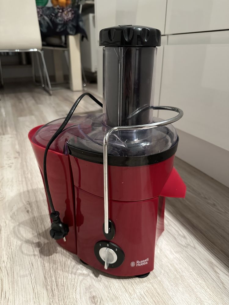 1	Sokowirówka RUSSELL HOBBS  desire , 550 W, 0.75 l,