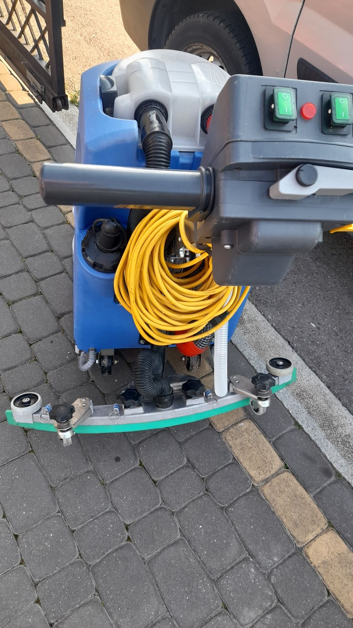 Szorowarka Numatic TT 4045
