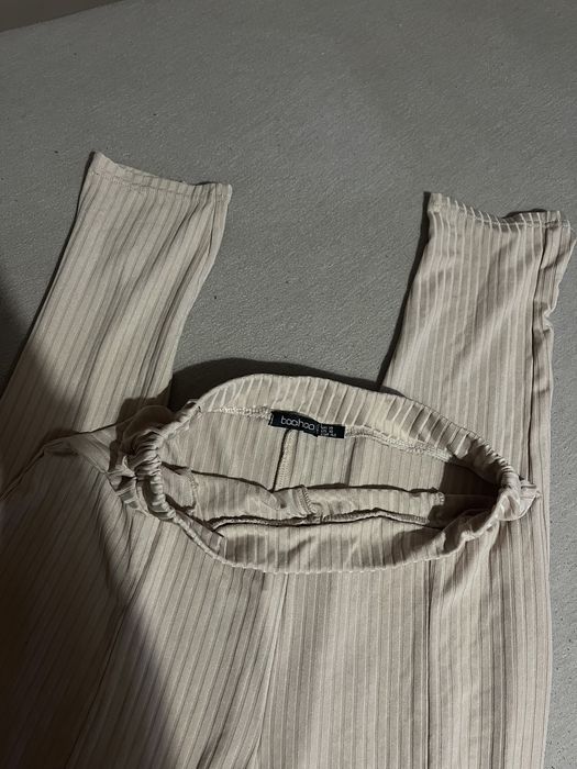 Spodnie z wysokiem stanem / legginsy / spodnie w prażki