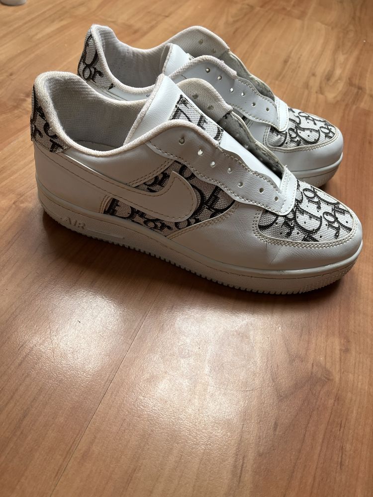 Buty damskie Nike air dior rozmiar 39