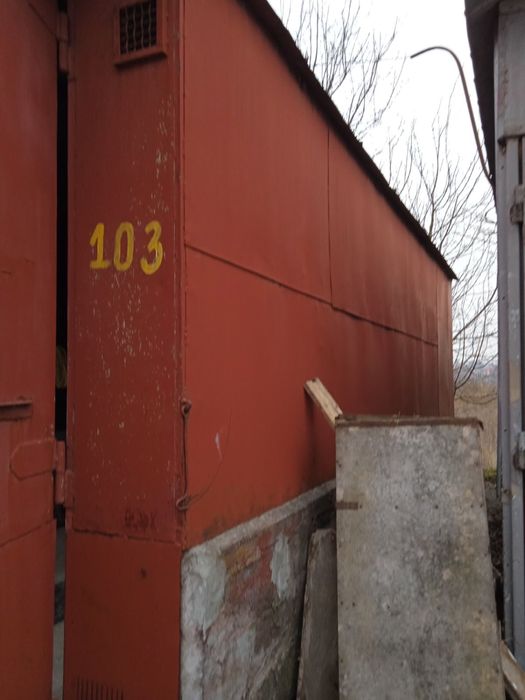 продам гараж(район Вишенка по ул.А. Первозванного (Стахурского)