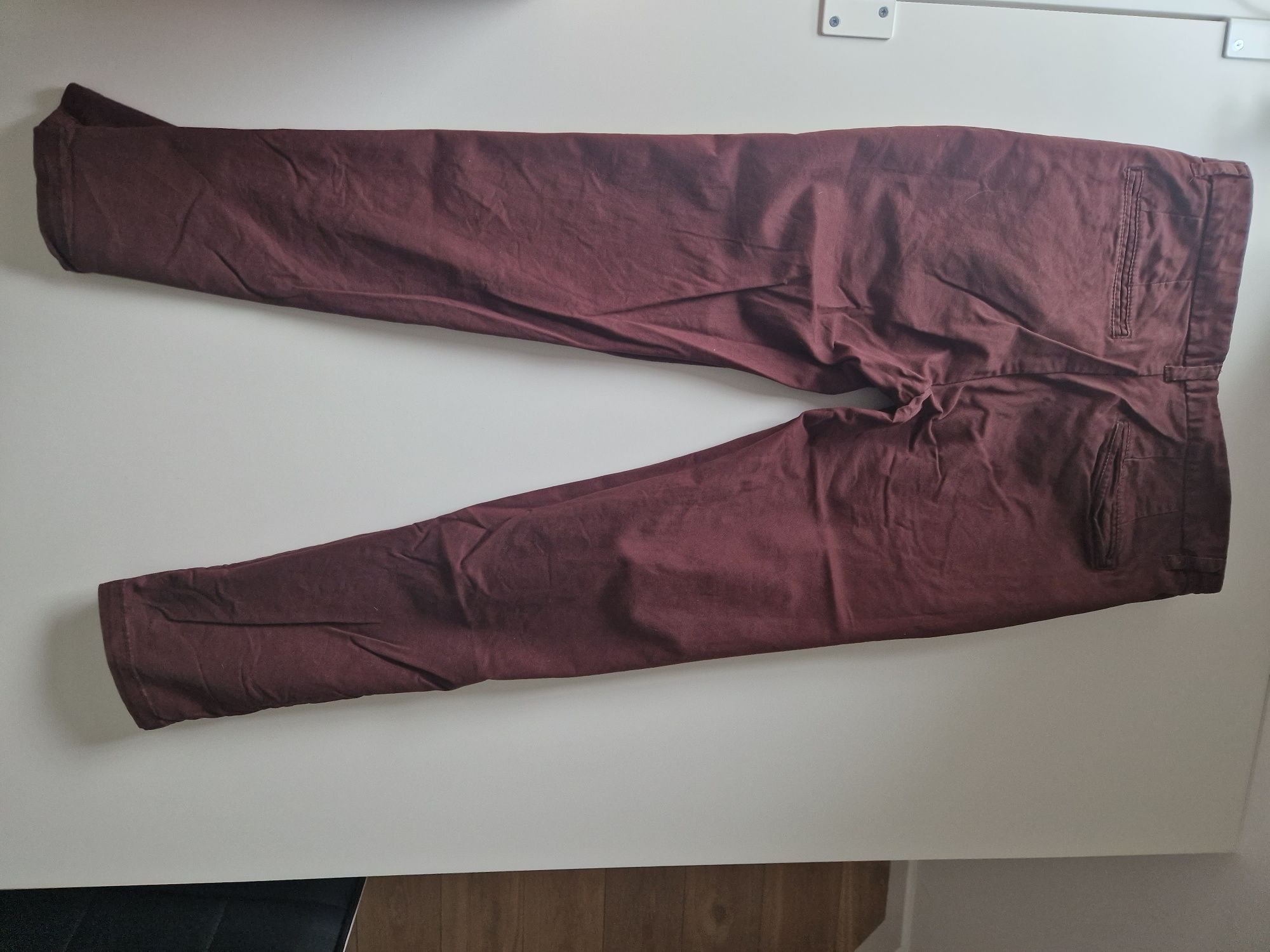 Spodnie jeansowe bordowe rurki skinny Pull&Bear 40 31