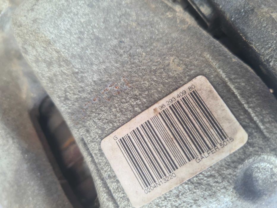 Opel Crossland 1.2 THP lift mcpherson zwrotnica lewy przód automat