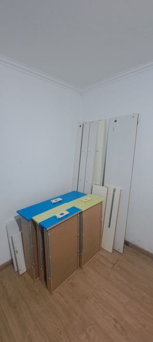 Cama solteiro/criança com gavetas