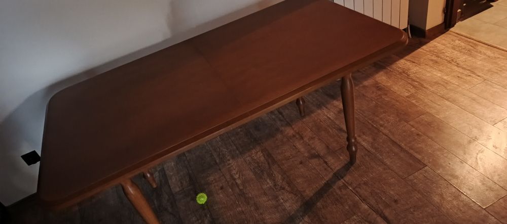 Sprzedam Stół i krzesła