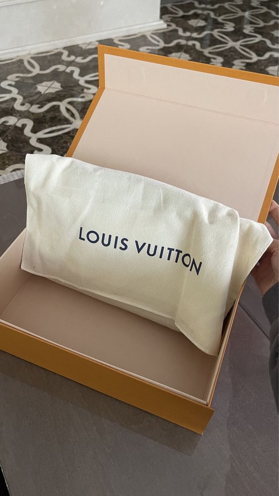 Косметичка Louis Vuitton оригінал