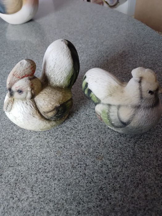 Ceramiczna kurka z kogutem