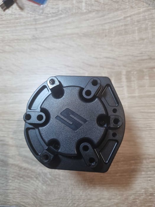 Podium Hub + QR1 do Baz Fanatec