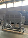 Przemysłowy przechylnik kontenerów – mobilny, hydrauliczny