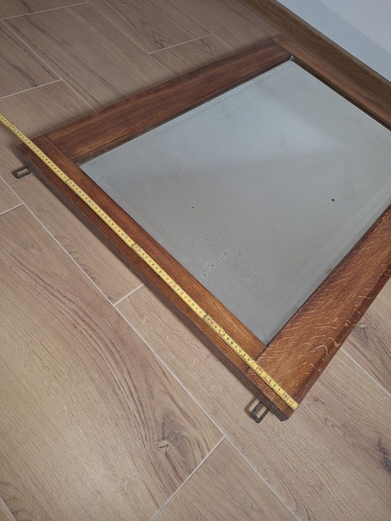 Sprzedam bardzo stare lustro w dębowej, starej ramie  104 x 76 cm