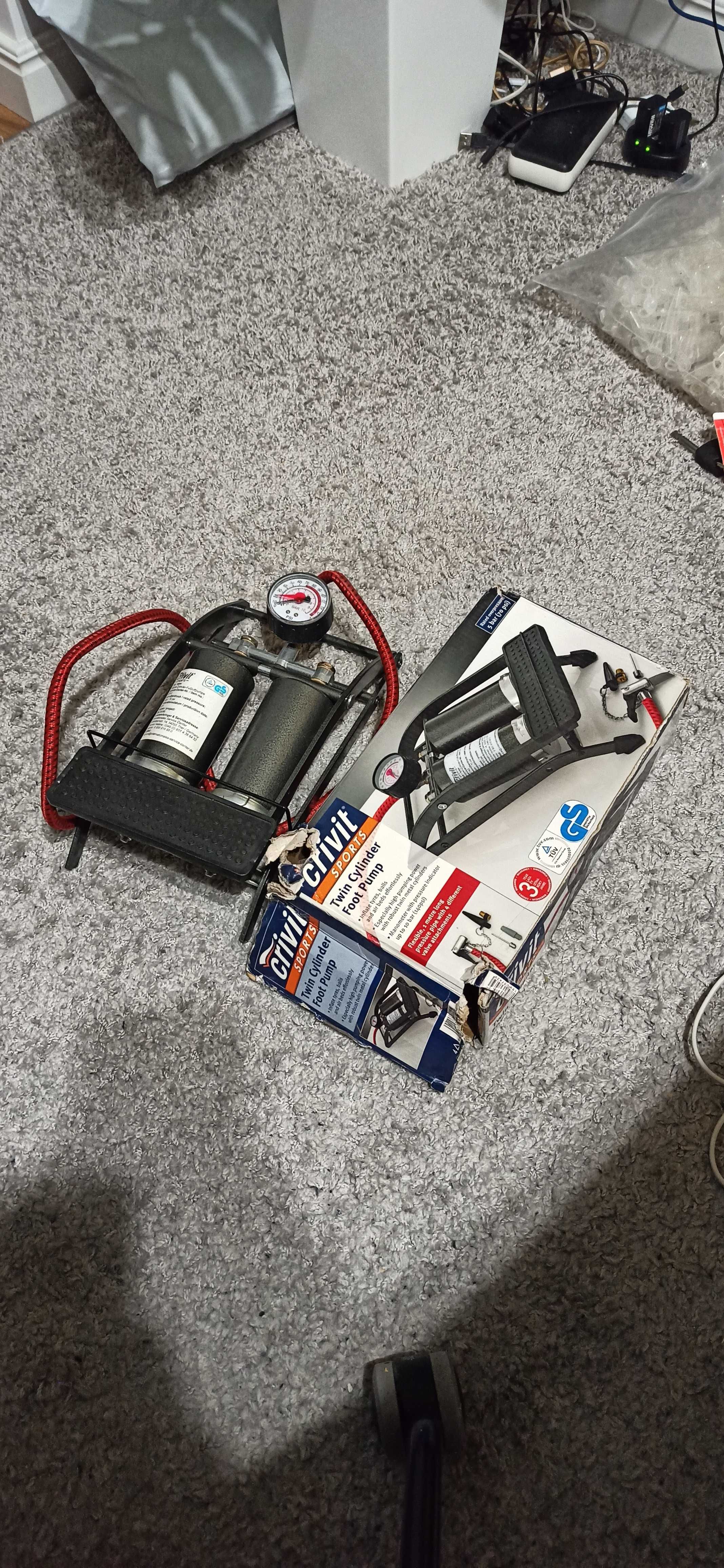POMPKA Nożna z Podwójnym Cylindrem CRIVIT