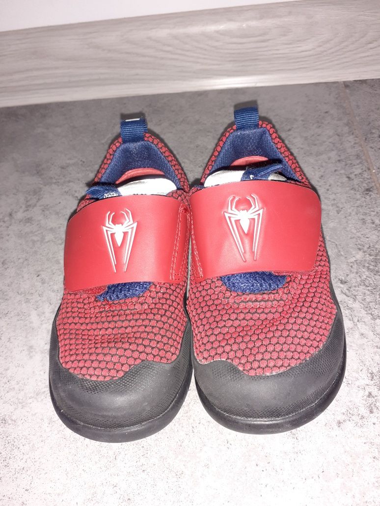 Trampki kapcie buciki Spiderman Marvel Clarks 22