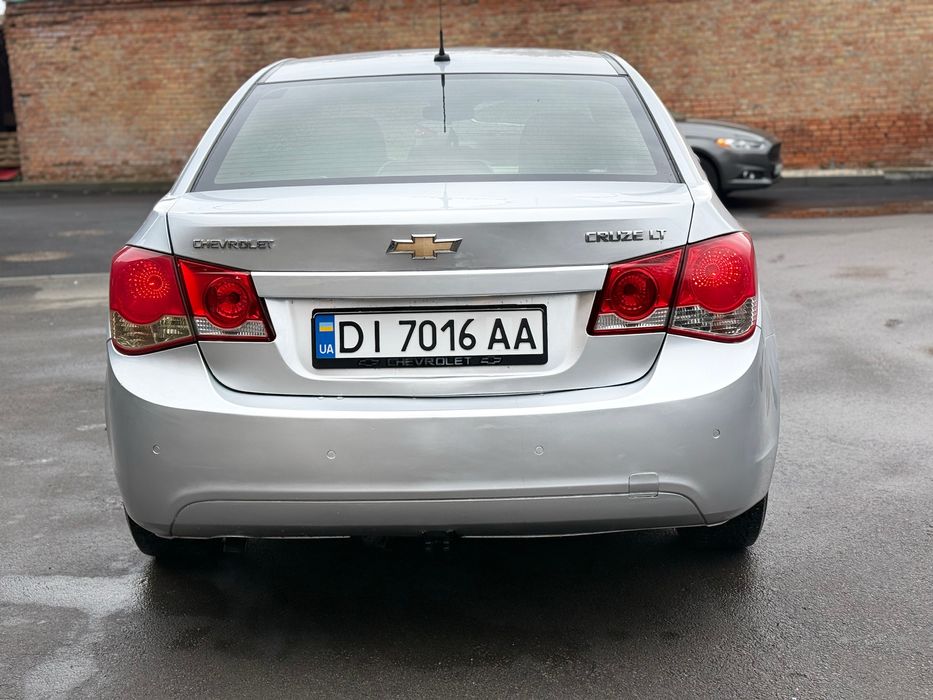 Chevrolet Cruze 1.8 з газом