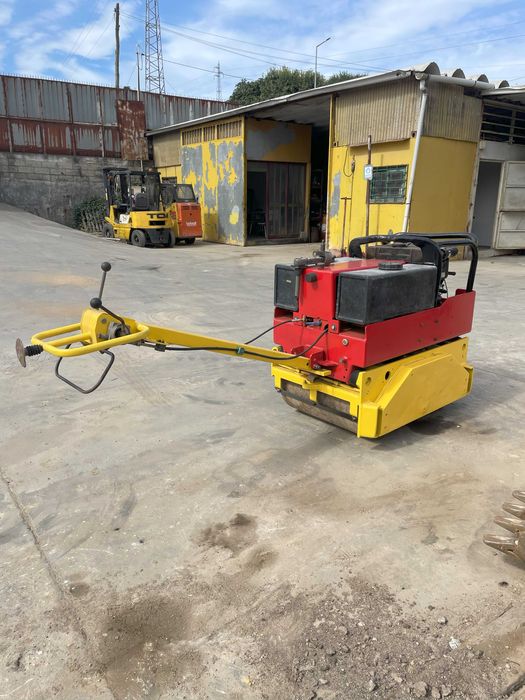 Cilindro compactador apeado Dynapac LP650H