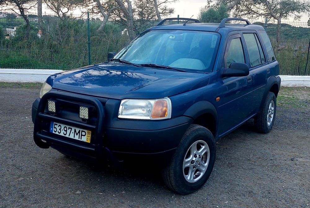 Land Rover para restauro