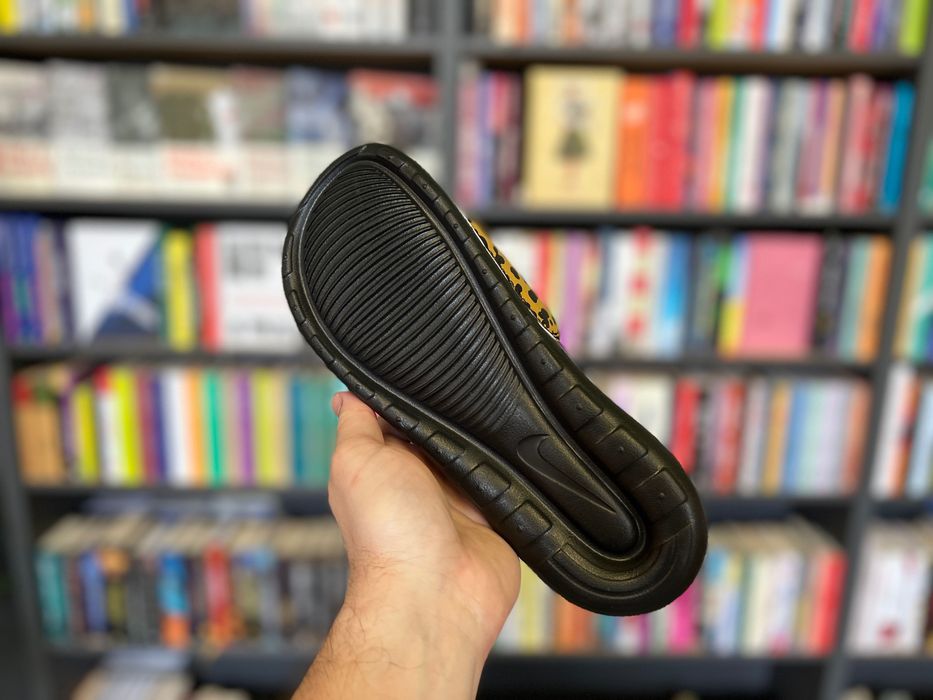 Шлепанцы Nike Victori One Slide Print ОРИГИНАЛ CN9676-700 тапочки