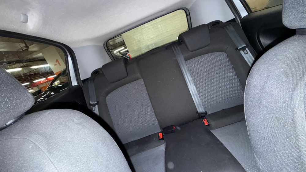 Fiat Punto bem conservado