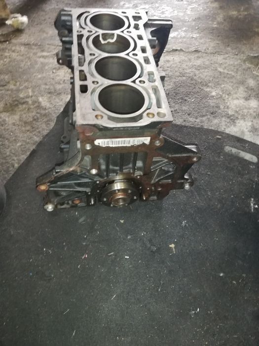 Silnik blok wał silnika cax 1.4 tsi