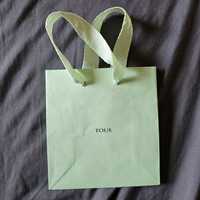 Zielona torebka prezentowa Tous