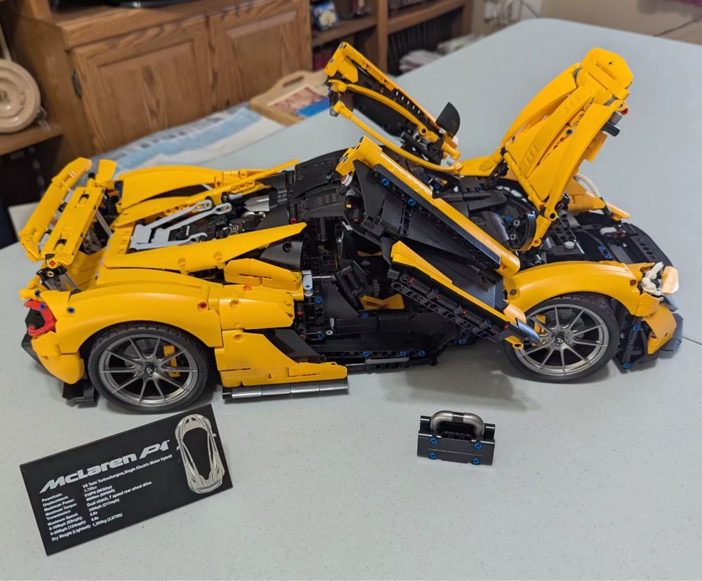 Конструктор Lego Technic McLaren P1 42172 3893 деталі