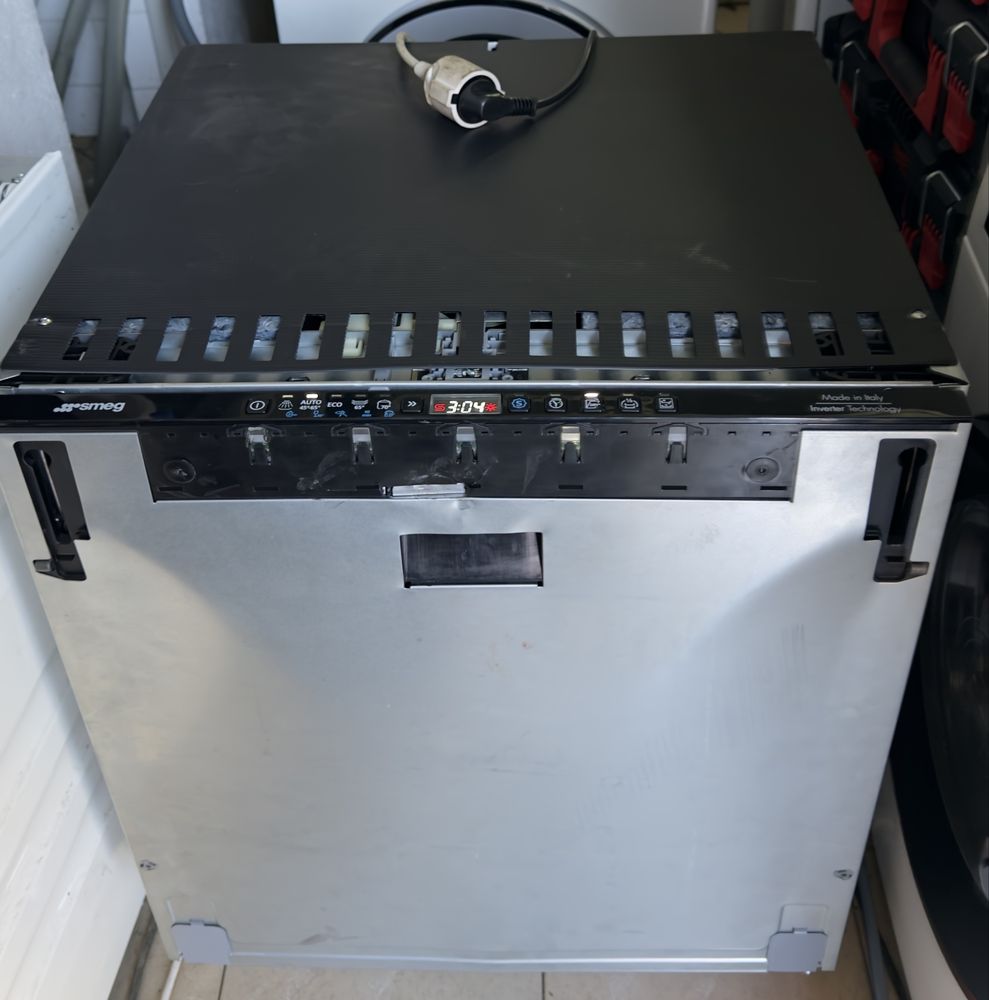 Qáquina de Lavar Loiça Encastrável Smeg Universal STL232CL