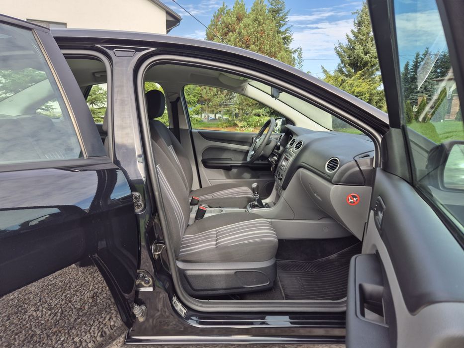 FORD FOCUS Mk2 LIFT 1.6 benzyna 101KM / 183tys km / SALON PL /