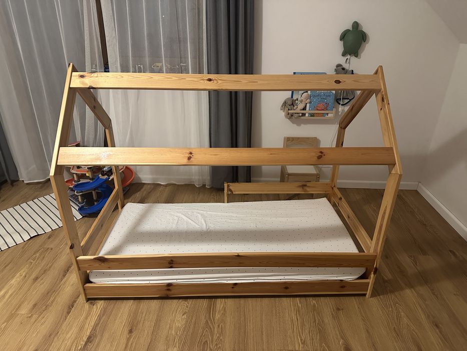 Lóżko dziecięce domek z materacem