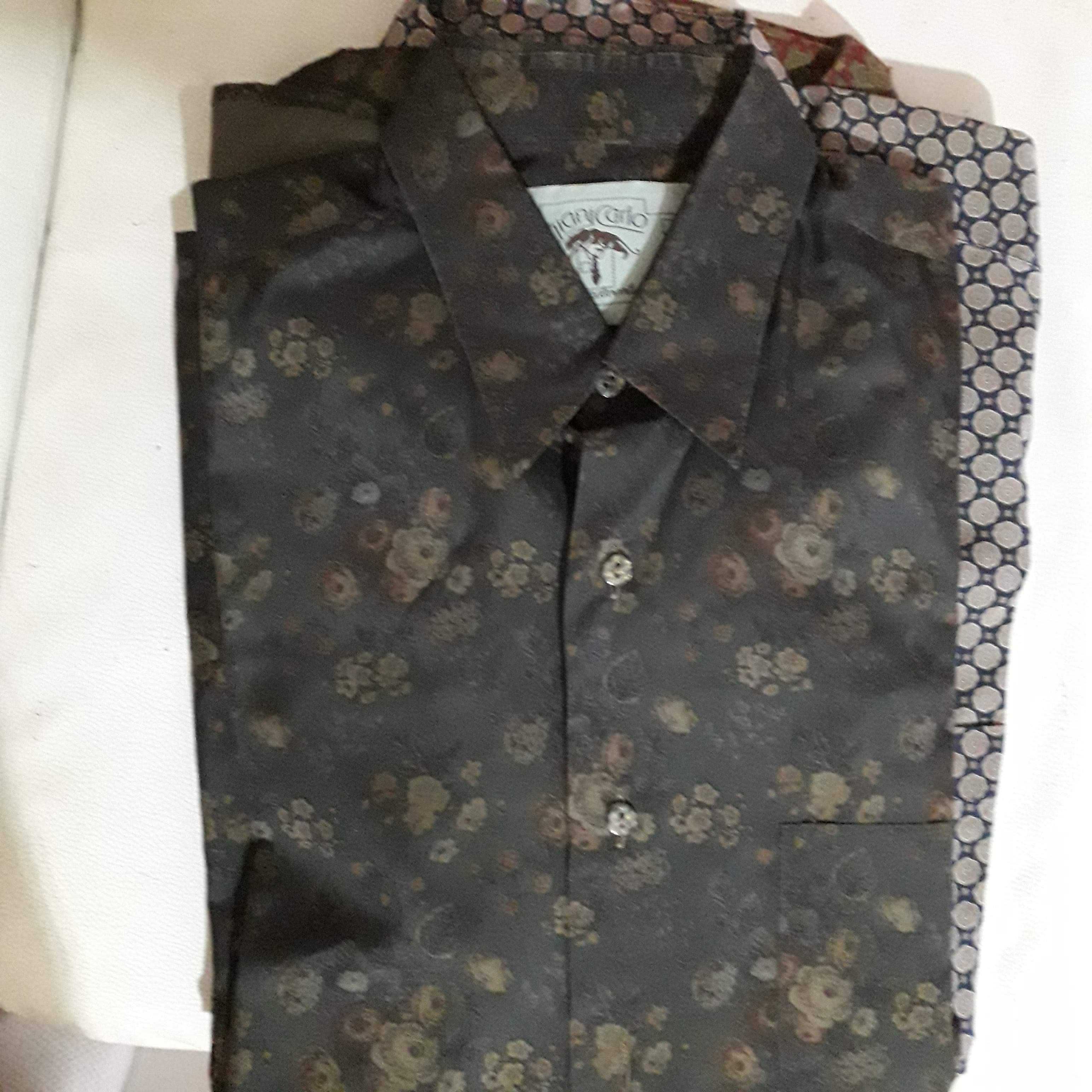 Camisa de padrão vintage