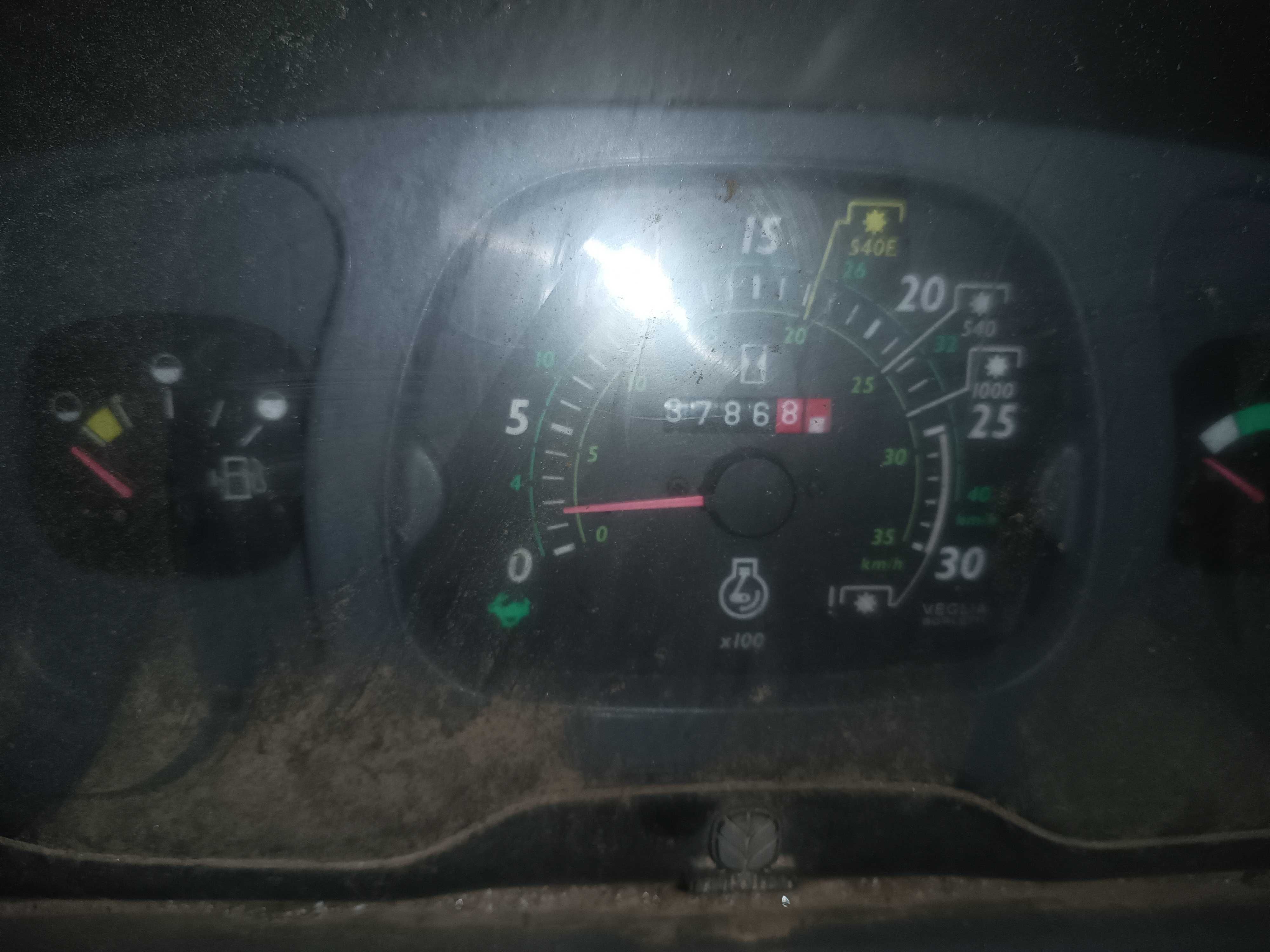 New Holland TL 90