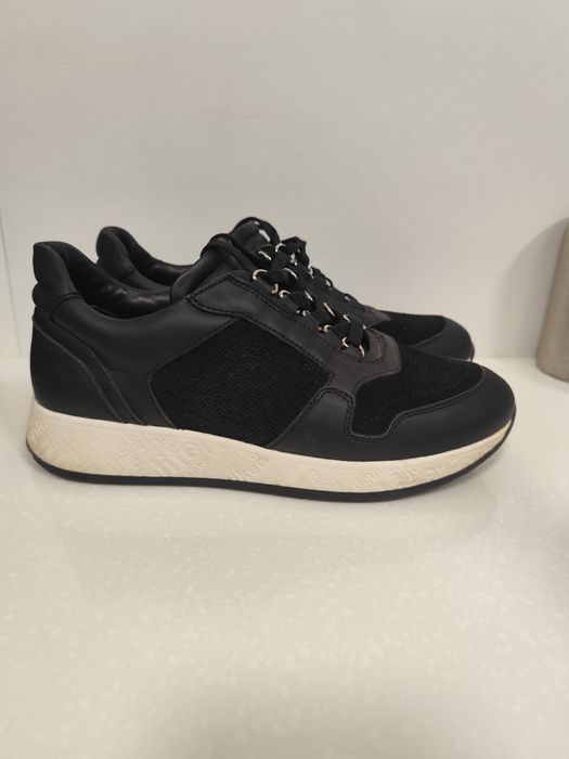 Шкіряні кросівки Rispetto  37 р