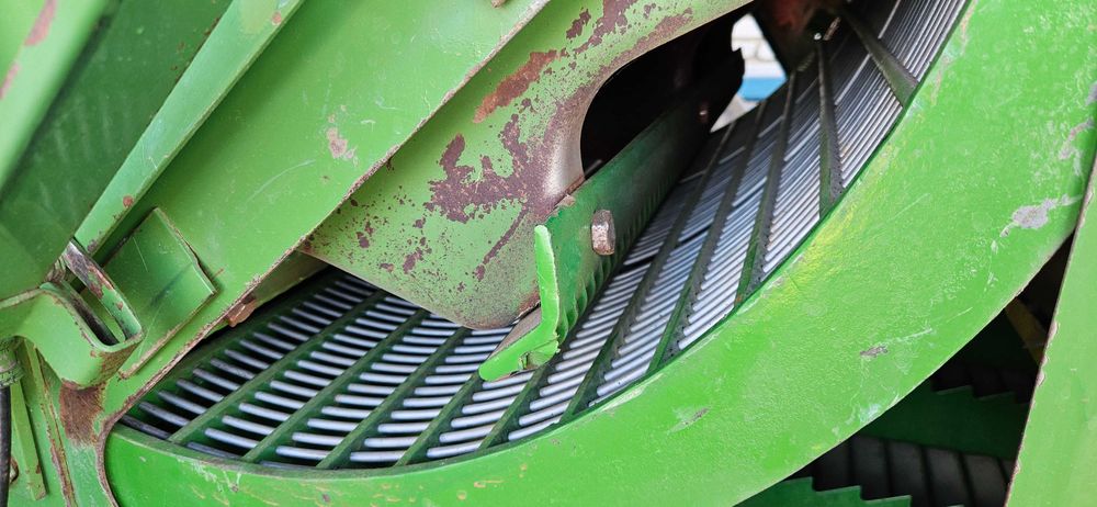 Зернозбиральний  комбайн John Deere 935 3м міні комбайн