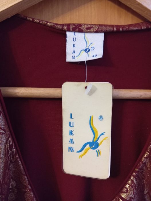 Bordowo-złota bluzka z krótkim rękawem, falbany, zdobienie, Lukan