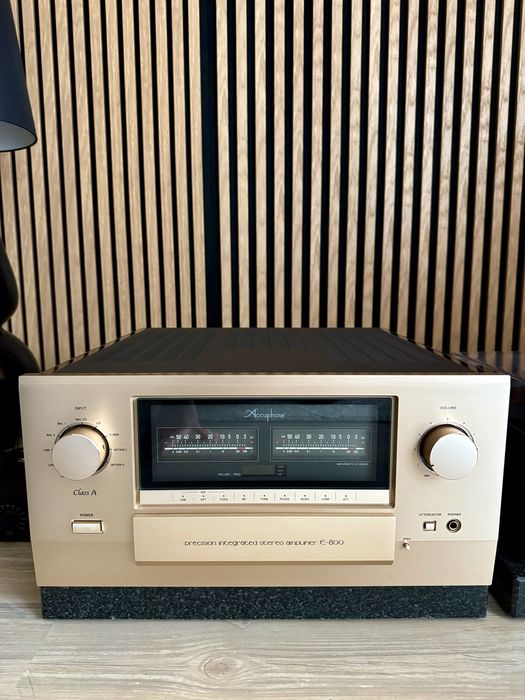 Wzmacniacz Accuphase E-800