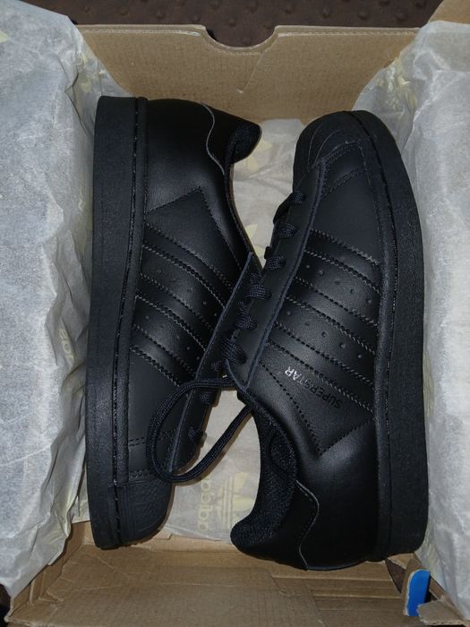 Superstary czarne - Nowe