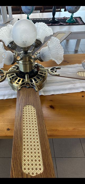 Світильник з вентилятором (новий. )