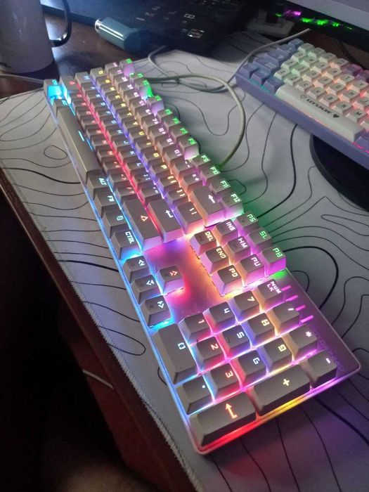 Механічна клавіатура RGB | Motospeed | Ідеальний стан