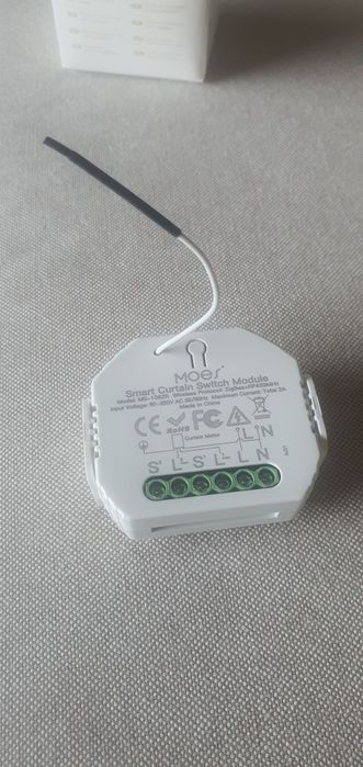 Moes MS-108ZR - módulo cortinas inteligente ZigBee.