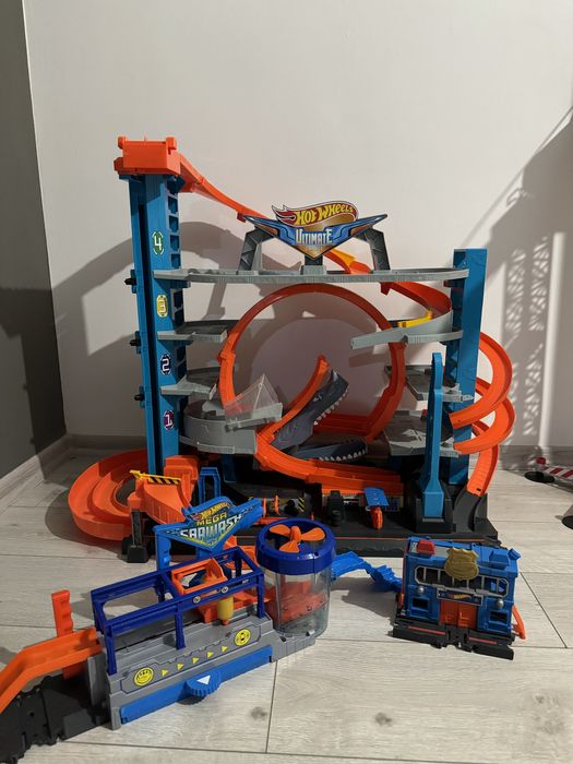 Парковка гараж Hot Wheels City / Хот Вілс