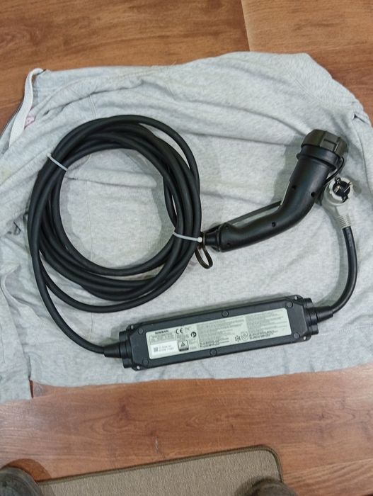 Продам зарядку оригінальну