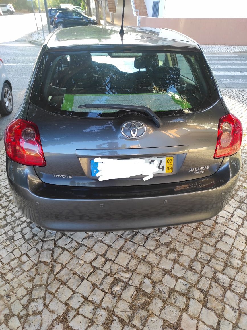 Toyota Auris 1.4D4D Só 112.000 KMS