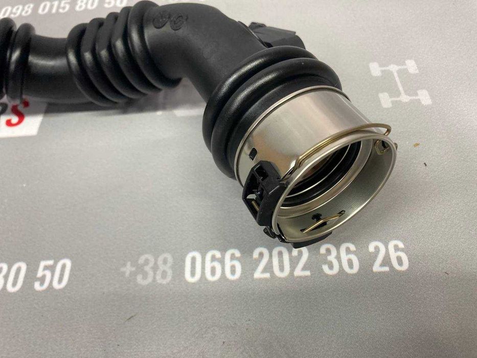 Патрубок інтеркулера 1.6 dCi Renault Trafic (Рено Трафік) 144603264R
