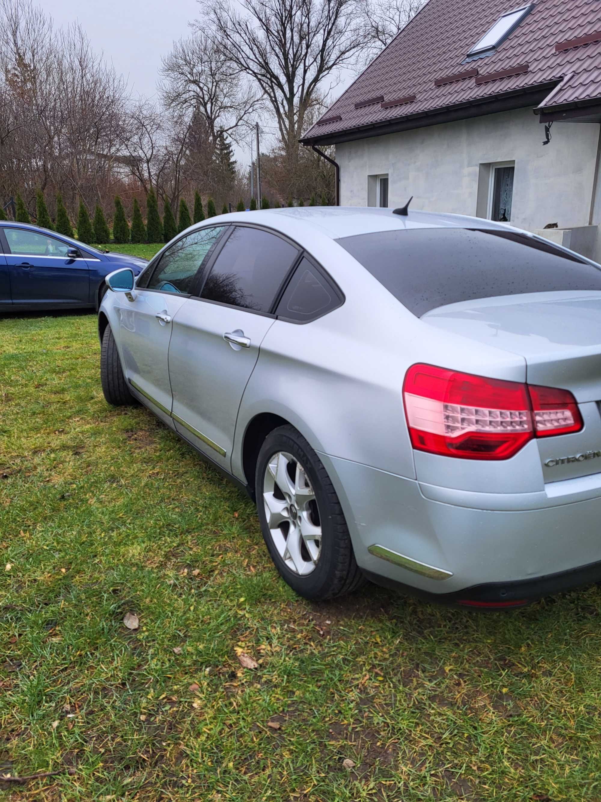 Witam. Sprzedam citroena c5 2008 rok ,autko w dobrym stanie.