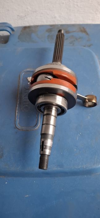 Wał korbowy skuter 2t