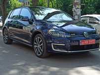 Volkswagen E-Golf. 2019
