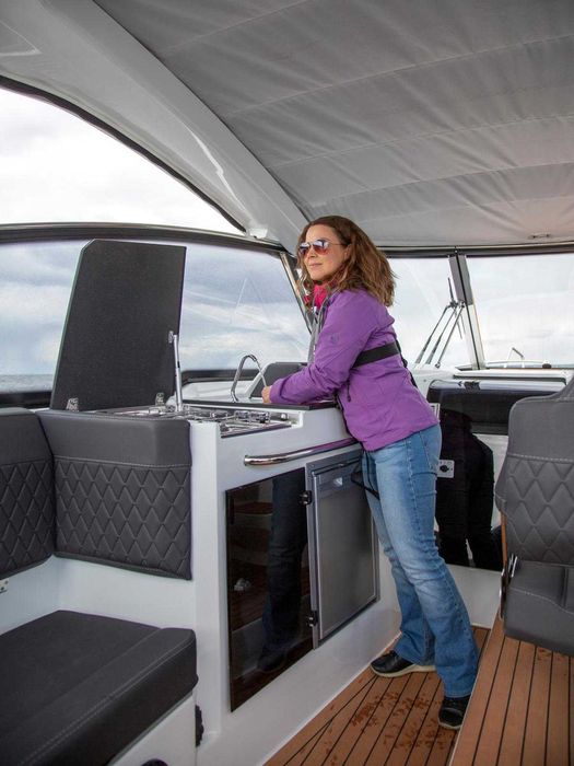 Silver Raptor Sport Top - jacht motorowy > NOWOŚĆ 2025