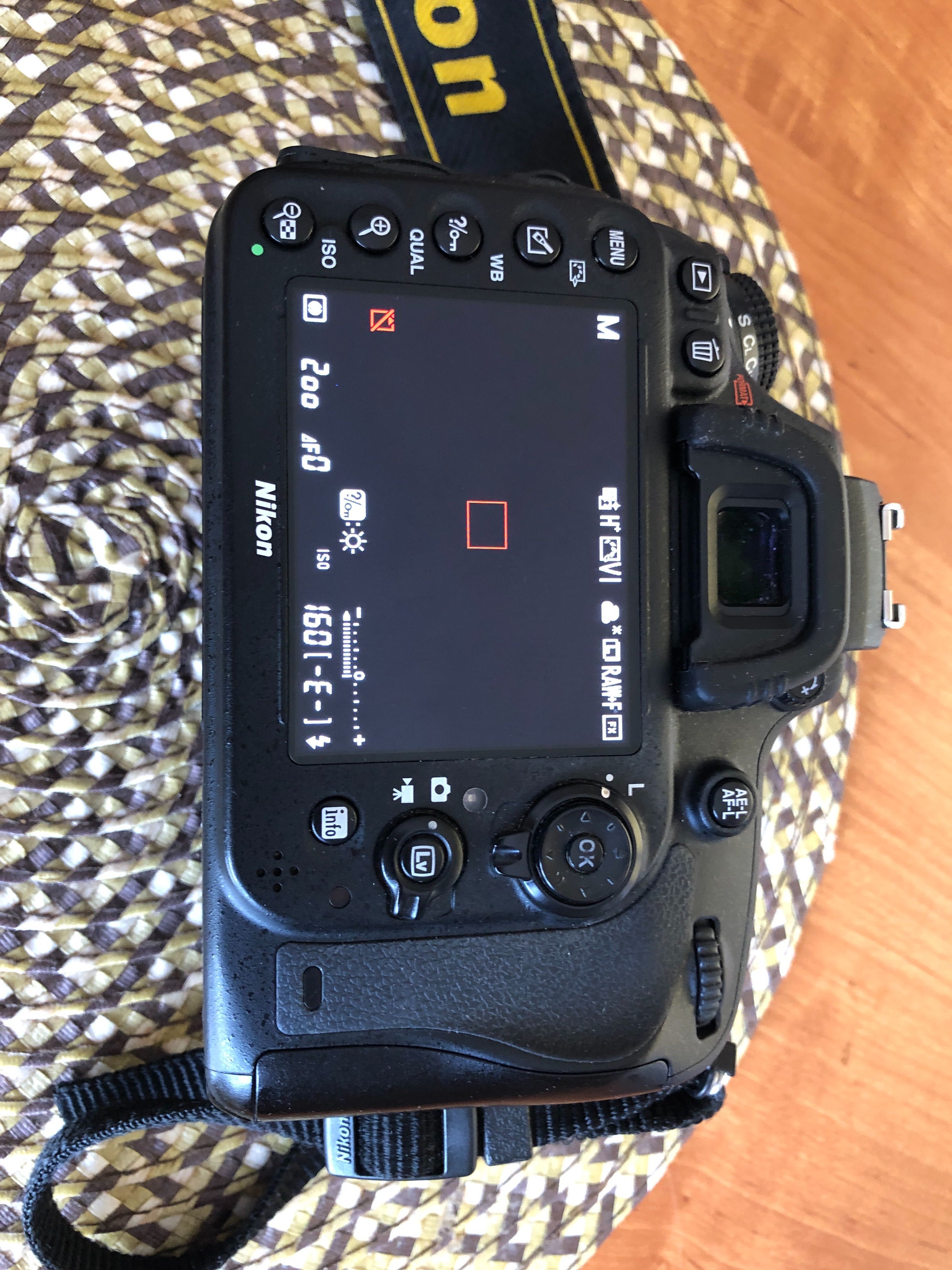 Aparat Nikon D610 pełna klatka