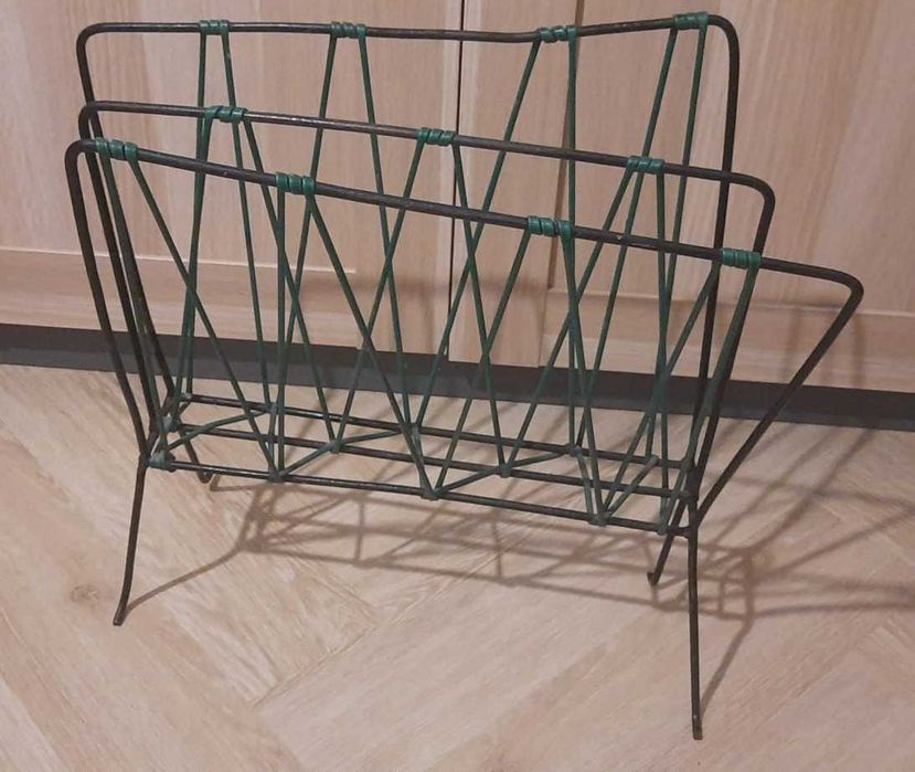 Gazetnik Stojak na Gazety PRL | Druciany Vintage MCM | Zielony Design