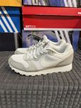 Жіночі кросівки Nike MD Runner 37,5(23,5см) оригінал